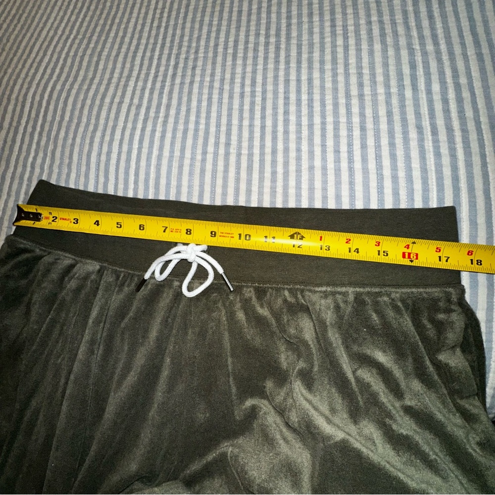 NIKE WOMEN'S SPORTSWEAR HIGH-WAISTED WIDE-LEG TERRY PANTS‎ 1X OLIVE GREEN - Picture 7 of 11